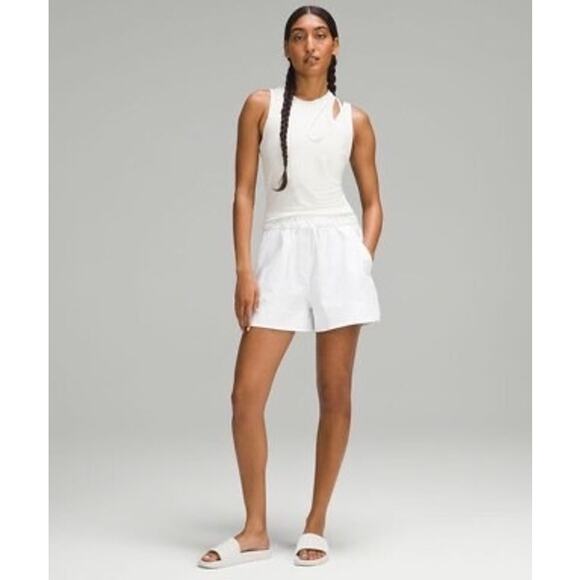 Lululemon Cinchable Waist HR White Woven Short 3.5" Relaxed Fit Sz L - Picture 3 of 10